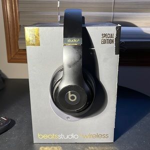 Beats Studio3 Wireless